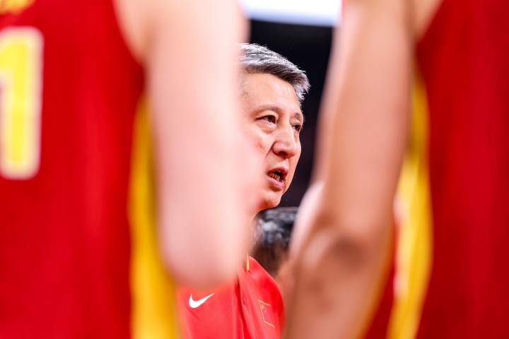 郭士强：这场比赛我们在防守端做得不是很好 所以在场上很被动